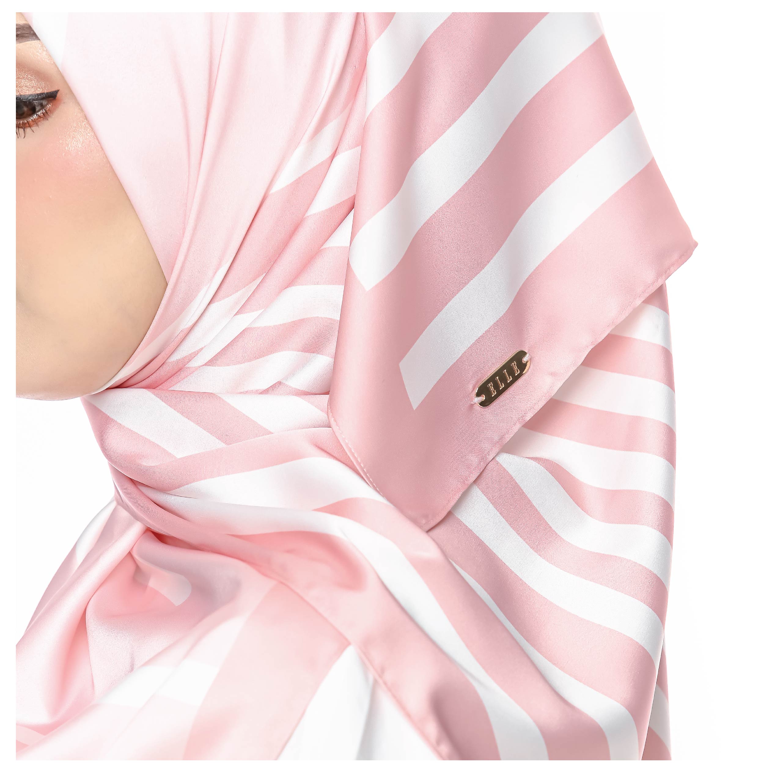 ELLE Signature Scard (Crystal Pink) | Isetan KL Online Store