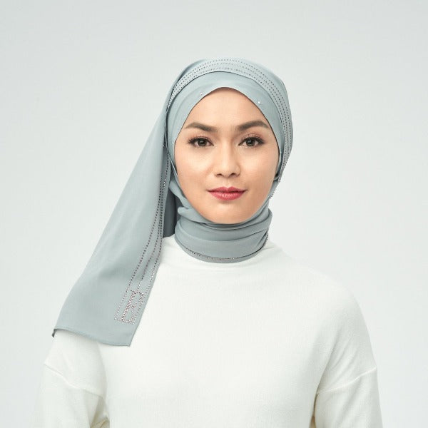 ELLE Twinkle Elle Shawl (Glacial Gray) | Isetan KL Online Store